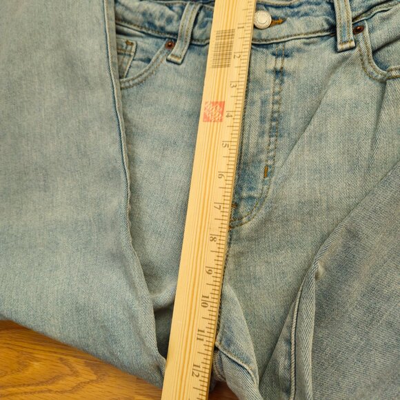 Old Navy OG Loose fit High rise Jeans light wash Womens 14 petite ( 35x26 ) - Picture 9 of 11